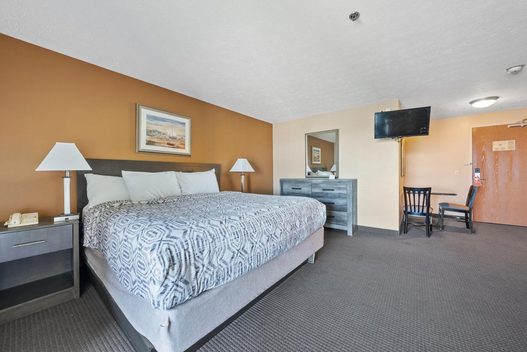 Bayshore At Hotel Put-in-Bay