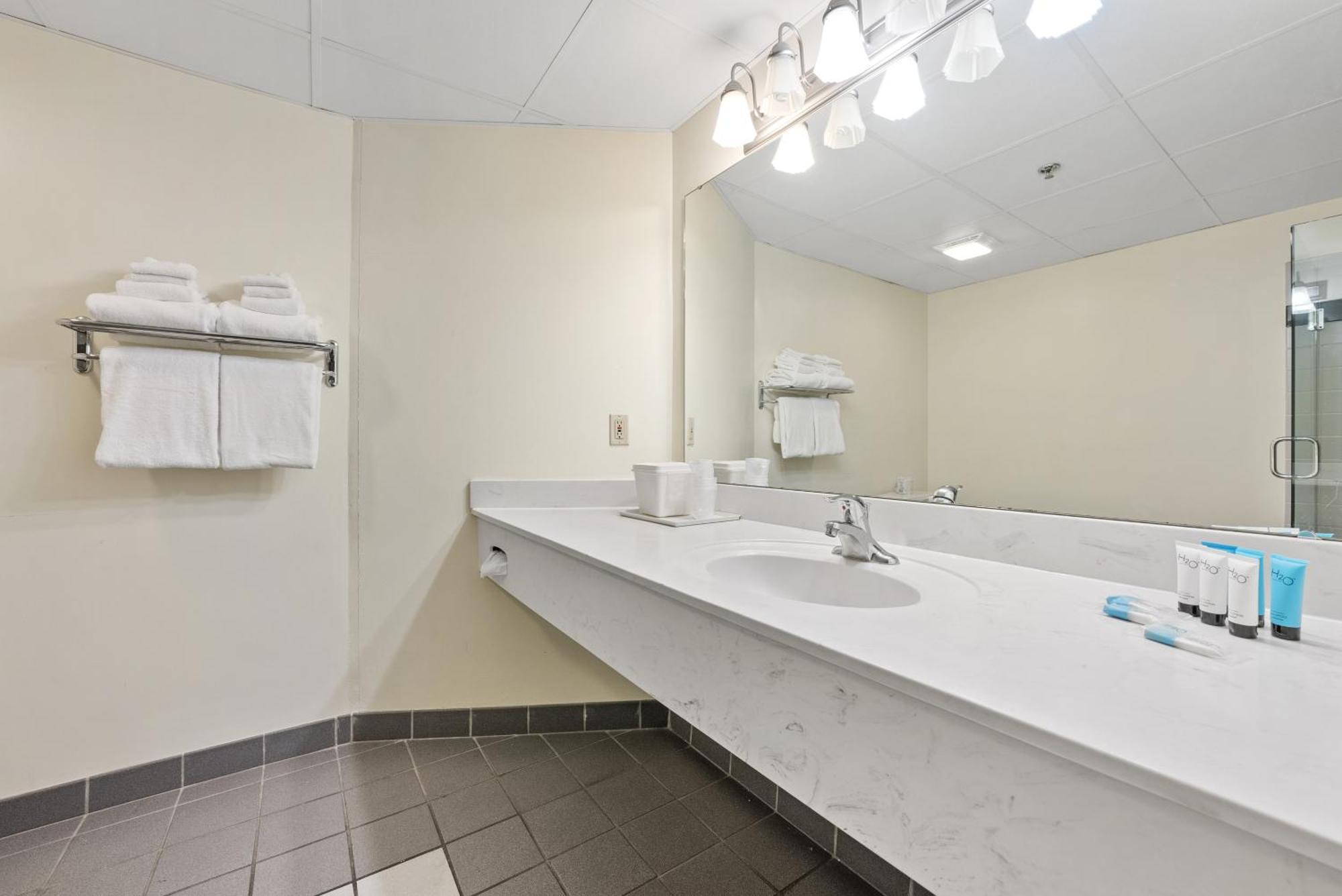 Bayshore At Hotel 3*