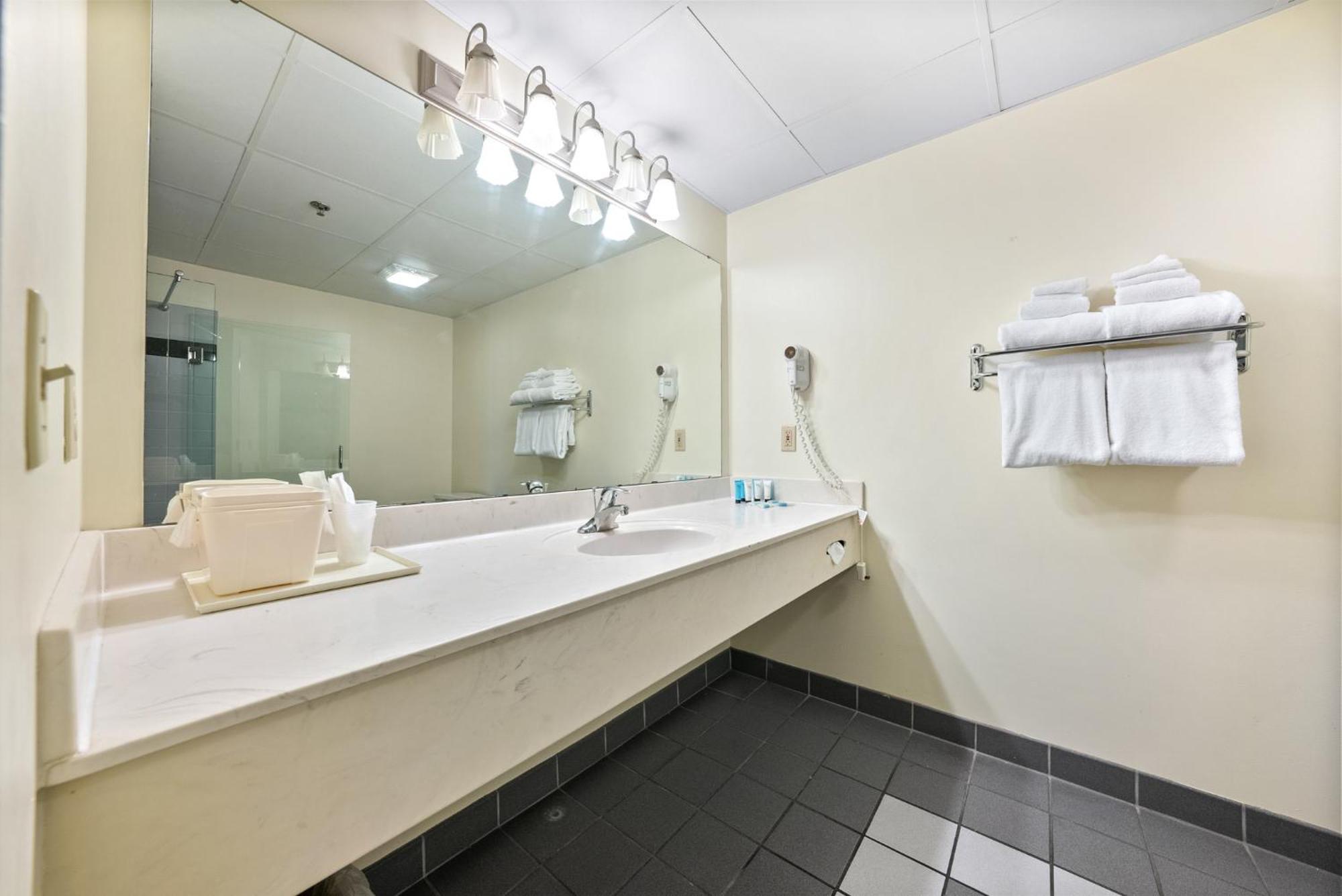 Bayshore At Hotel 3*